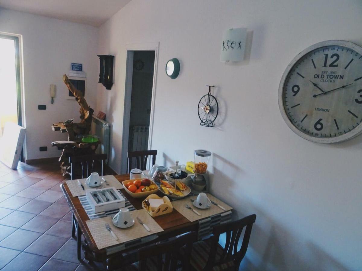 Hotel Clock'S House Fiumicino Exterior foto